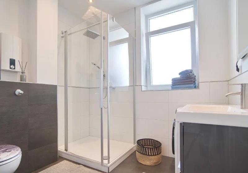 אסן Luxurioese 2,5 Zimmer Oase Komplett Ausgestattet In Top Lage מראה חיצוני תמונה
